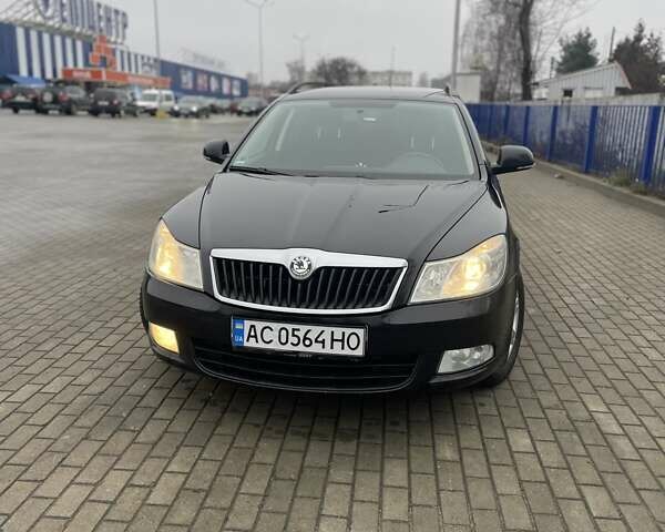 Черный Шкода Октавия, объемом двигателя 1.9 л и пробегом 293 тыс. км за 7200 $, фото 1 на Automoto.ua
