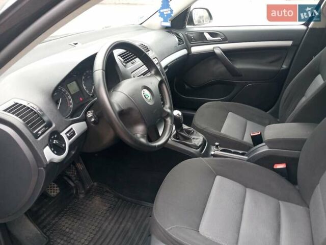 Чорний Шкода Октавія, об'ємом двигуна 1.6 л та пробігом 218 тис. км за 6700 $, фото 19 на Automoto.ua