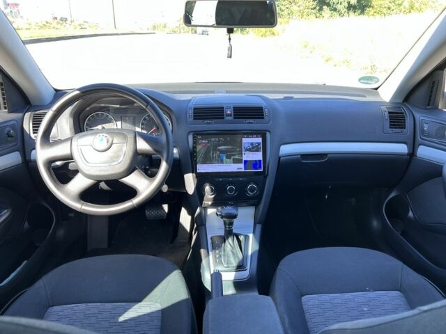 Черный Шкода Октавия, объемом двигателя 2 л и пробегом 300 тыс. км за 8500 $, фото 22 на Automoto.ua