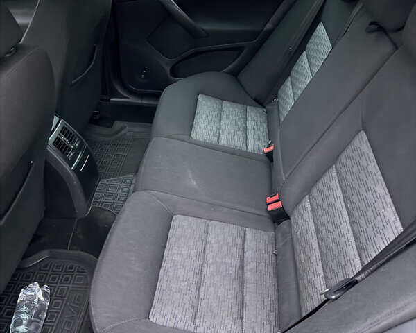 Черный Шкода Октавия, объемом двигателя 1.4 л и пробегом 216 тыс. км за 7000 $, фото 8 на Automoto.ua