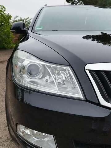 Чорний Шкода Октавія, об'ємом двигуна 1.6 л та пробігом 209 тис. км за 8299 $, фото 3 на Automoto.ua