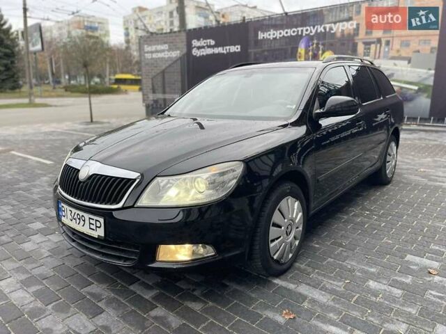 Черный Шкода Октавия, объемом двигателя 1.8 л и пробегом 230 тыс. км за 6300 $, фото 7 на Automoto.ua