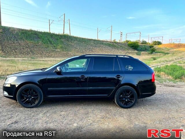 Черный Шкода Октавия, объемом двигателя 1.8 л и пробегом 200 тыс. км за 8400 $, фото 2 на Automoto.ua