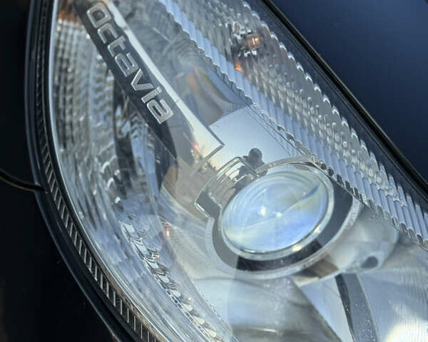 Черный Шкода Октавия, объемом двигателя 0 л и пробегом 215 тыс. км за 8800 $, фото 129 на Automoto.ua