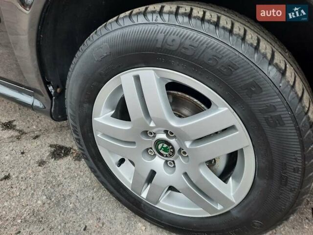 Шкода Октавия 2009 в Полтаве на Automoto.ua Черный Шкода Октавия, объемом двигателя 1.6 л и пробегом 219 тыс. км за 6700 $, фото 87 на Automoto.ua