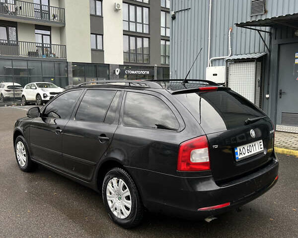 Чорний Шкода Октавія, об'ємом двигуна 1.6 л та пробігом 260 тис. км за 6450 $, фото 4 на Automoto.ua