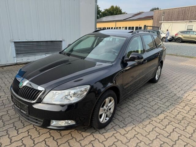 Чорний Шкода Октавія, об'ємом двигуна 2 л та пробігом 264 тис. км за 2100 $, фото 1 на Automoto.ua