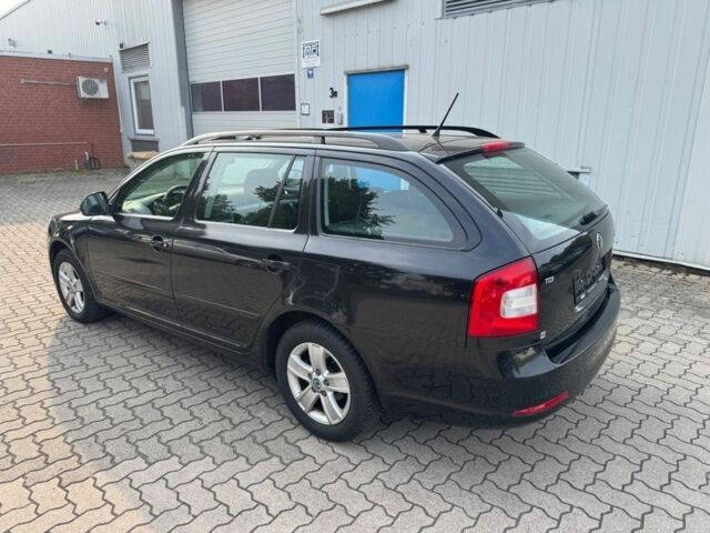 Чорний Шкода Октавія, об'ємом двигуна 2 л та пробігом 264 тис. км за 2100 $, фото 5 на Automoto.ua