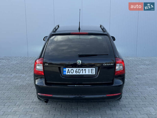 Черный Шкода Октавия, объемом двигателя 1.6 л и пробегом 261 тыс. км за 7400 $, фото 6 на Automoto.ua