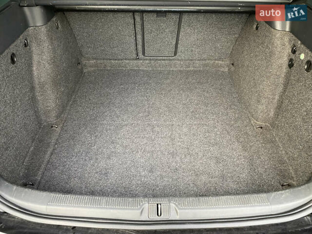 Шкода Октавия 2009 в Мукачеве на Automoto.ua Черный Шкода Октавия, объемом двигателя 1.6 л и пробегом 282 тыс. км за 7700 $, фото 20 на Automoto.ua