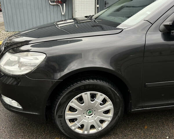 Чорний Шкода Октавія, об'ємом двигуна 1.6 л та пробігом 260 тис. км за 6450 $, фото 8 на Automoto.ua