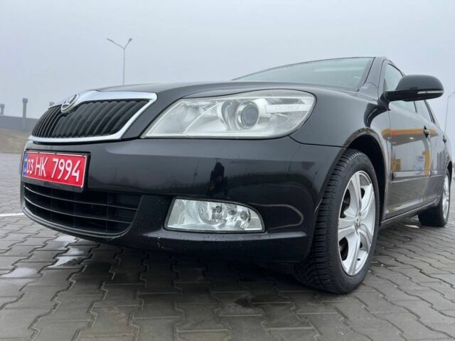 Черный Шкода Октавия, объемом двигателя 1.8 л и пробегом 220 тыс. км за 7800 $, фото 3 на Automoto.ua