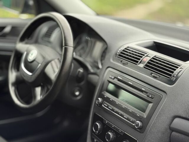 Черный Шкода Октавия, объемом двигателя 1.4 л и пробегом 237 тыс. км за 6700 $, фото 9 на Automoto.ua