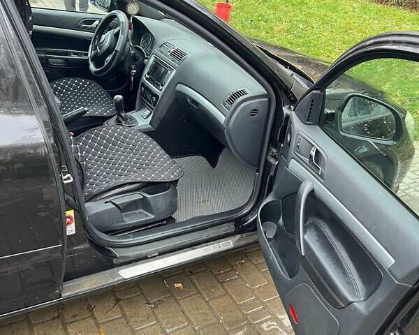Чорний Шкода Октавія, об'ємом двигуна 1.98 л та пробігом 224 тис. км за 7000 $, фото 16 на Automoto.ua
