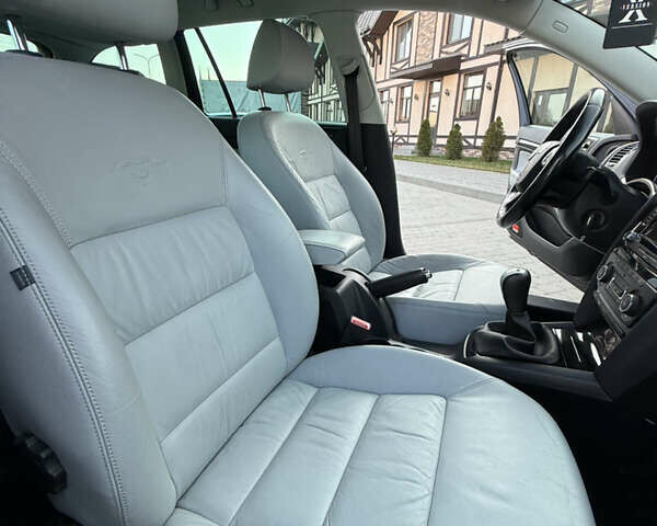 Черный Шкода Октавия, объемом двигателя 0 л и пробегом 215 тыс. км за 8800 $, фото 185 на Automoto.ua