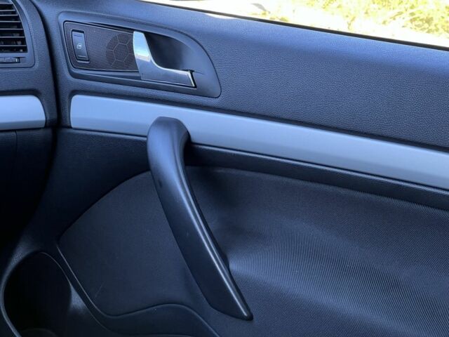 Черный Шкода Октавия, объемом двигателя 2 л и пробегом 300 тыс. км за 8500 $, фото 21 на Automoto.ua