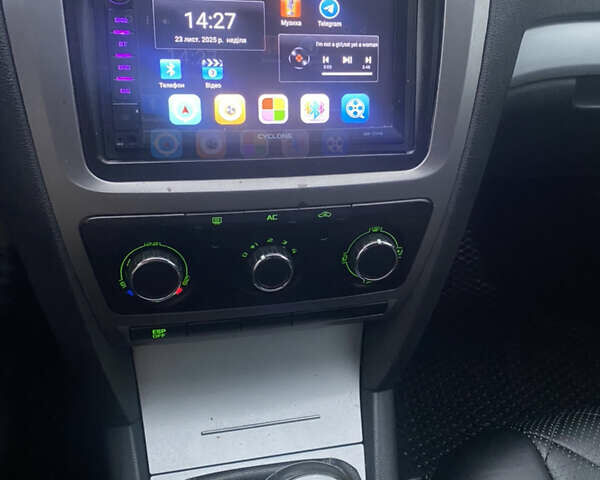 Чорний Шкода Октавія, об'ємом двигуна 1.9 л та пробігом 394 тис. км за 5900 $, фото 9 на Automoto.ua