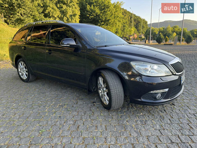 Шкода Октавия 2009 в Хусте на Automoto.ua Черный Шкода Октавия, объемом двигателя 1.97 л и пробегом 310 тыс. км за 9499 $, фото 2 на Automoto.ua