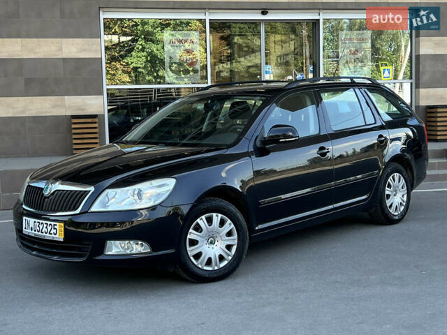 Черный Шкода Октавия, объемом двигателя 1.8 л и пробегом 233 тыс. км за 6900 $, фото 5 на Automoto.ua