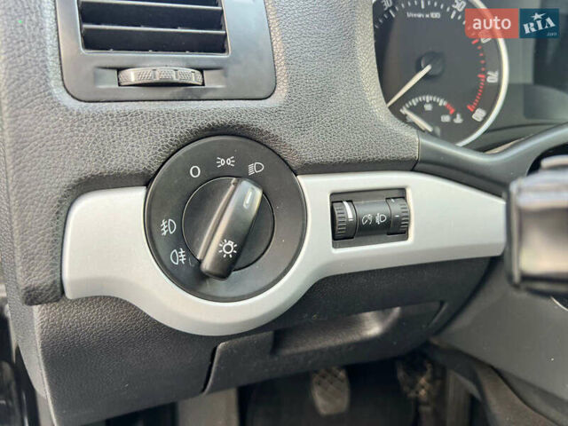 Черный Шкода Октавия, объемом двигателя 1.4 л и пробегом 148 тыс. км за 6400 $, фото 13 на Automoto.ua