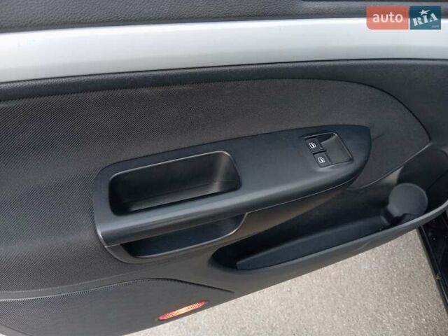 Черный Шкода Октавия, объемом двигателя 1.6 л и пробегом 149 тыс. км за 8799 $, фото 8 на Automoto.ua