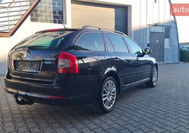 Черный Шкода Октавия, объемом двигателя 1.8 л и пробегом 226 тыс. км за 7700 $, фото 3 на Automoto.ua