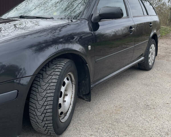 Чорний Шкода Октавія, об'ємом двигуна 1.6 л та пробігом 196 тис. км за 5800 $, фото 2 на Automoto.ua