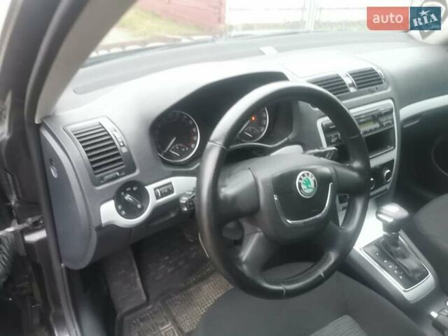 Чорний Шкода Октавія, об'ємом двигуна 1.9 л та пробігом 380 тис. км за 6500 $, фото 10 на Automoto.ua