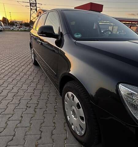 Чорний Шкода Октавія, об'ємом двигуна 1.6 л та пробігом 250 тис. км за 8300 $, фото 2 на Automoto.ua