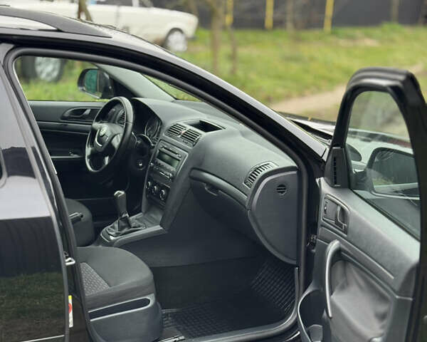 Черный Шкода Октавия, объемом двигателя 1.4 л и пробегом 237 тыс. км за 6700 $, фото 14 на Automoto.ua