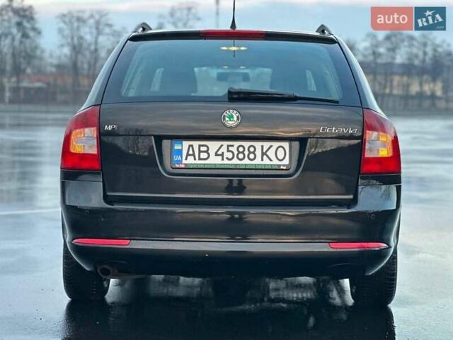 Чорний Шкода Октавія, об'ємом двигуна 1.6 л та пробігом 231 тис. км за 8500 $, фото 3 на Automoto.ua
