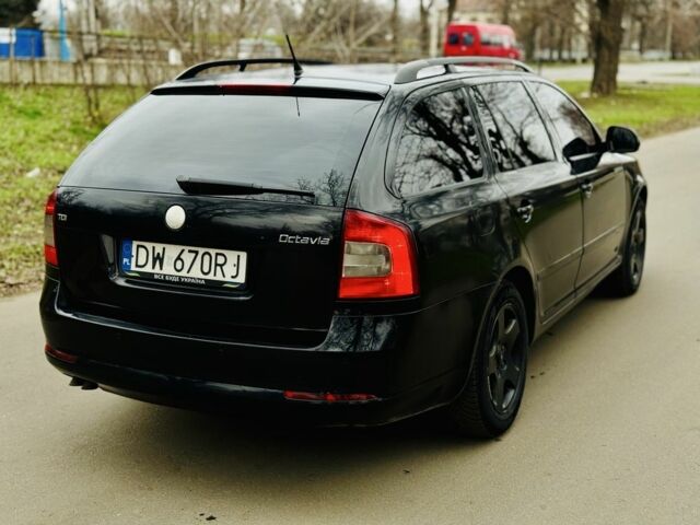 Черный Шкода Октавия, объемом двигателя 1.9 л и пробегом 215 тыс. км за 3300 $, фото 4 на Automoto.ua