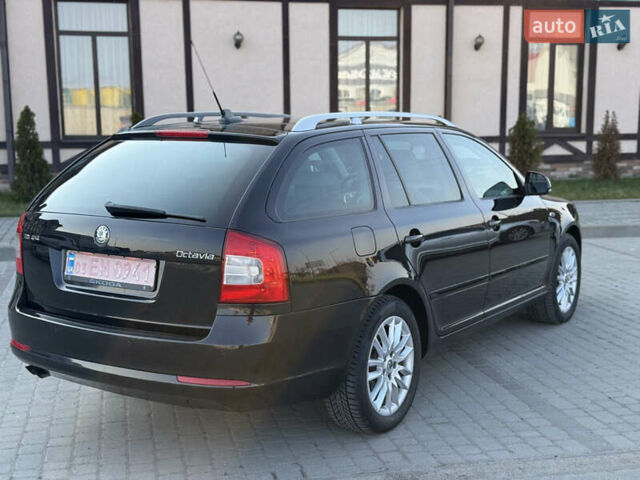 Черный Шкода Октавия, объемом двигателя 0 л и пробегом 215 тыс. км за 8800 $, фото 134 на Automoto.ua