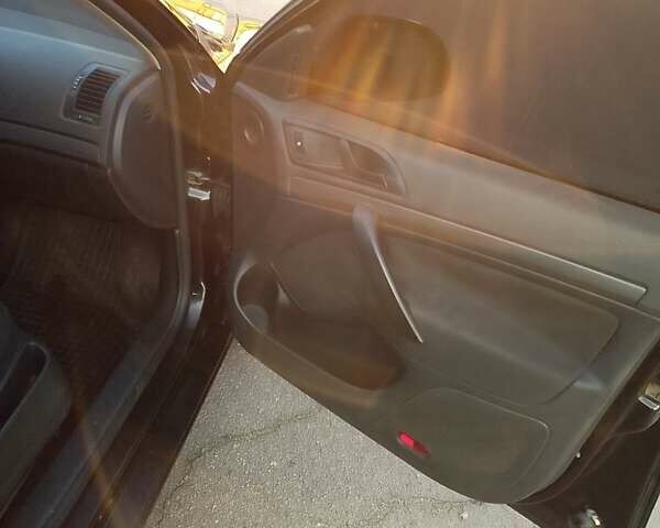 Черный Шкода Октавия, объемом двигателя 1.6 л и пробегом 283 тыс. км за 7750 $, фото 12 на Automoto.ua