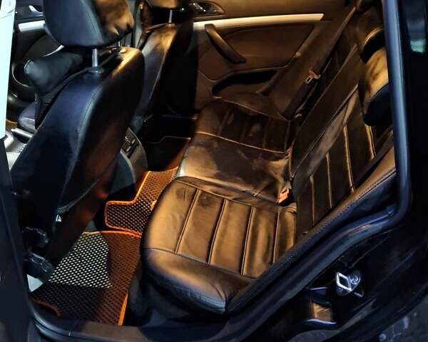 Черный Шкода Октавия, объемом двигателя 1.8 л и пробегом 234 тыс. км за 8000 $, фото 22 на Automoto.ua