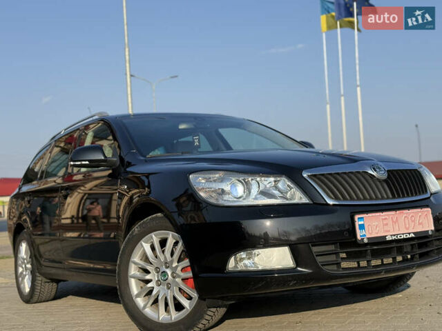 Черный Шкода Октавия, объемом двигателя 0 л и пробегом 215 тыс. км за 8800 $, фото 112 на Automoto.ua