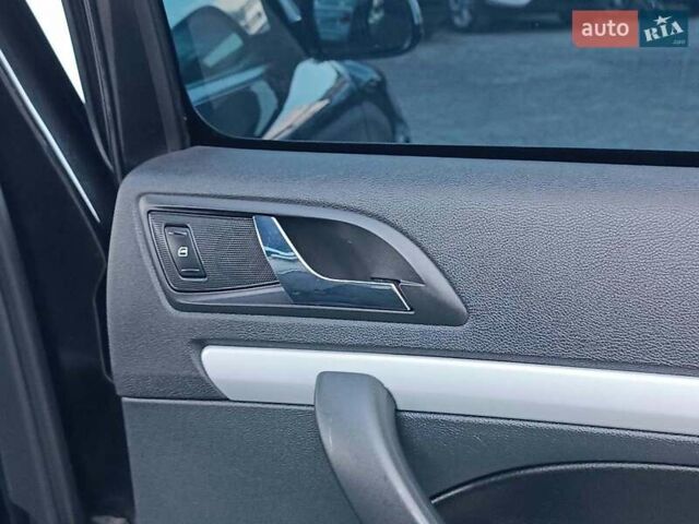 Чорний Шкода Октавія, об'ємом двигуна 2 л та пробігом 252 тис. км за 7990 $, фото 28 на Automoto.ua