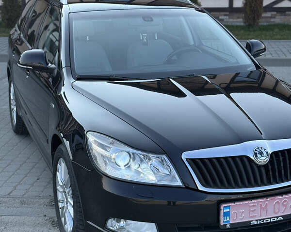 Черный Шкода Октавия, объемом двигателя 0 л и пробегом 215 тыс. км за 8800 $, фото 55 на Automoto.ua