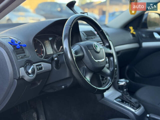 Черный Шкода Октавия, объемом двигателя 1.8 л и пробегом 270 тыс. км за 6550 $, фото 28 на Automoto.ua