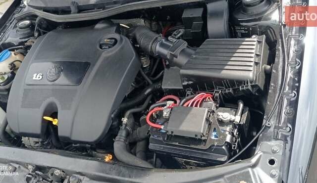 Черный Шкода Октавия, объемом двигателя 1.6 л и пробегом 273 тыс. км за 5600 $, фото 17 на Automoto.ua