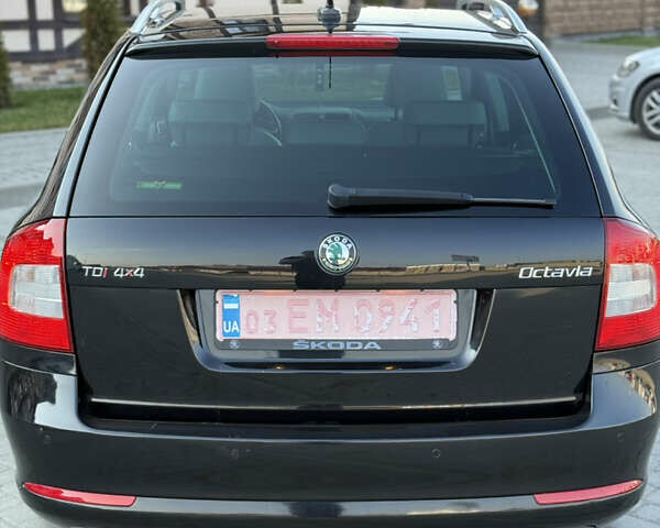 Черный Шкода Октавия, объемом двигателя 0 л и пробегом 215 тыс. км за 8800 $, фото 104 на Automoto.ua