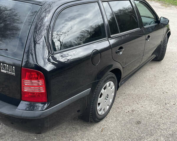 Чорний Шкода Октавія, об'ємом двигуна 1.6 л та пробігом 196 тис. км за 5800 $, фото 9 на Automoto.ua