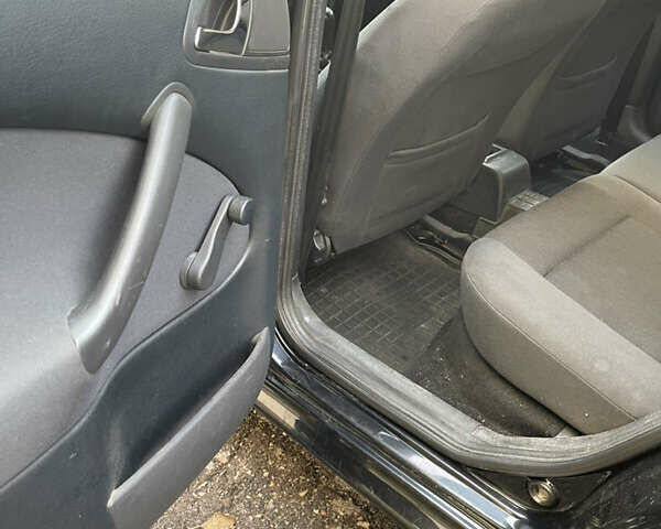 Черный Шкода Октавия, объемом двигателя 1.6 л и пробегом 217 тыс. км за 5700 $, фото 15 на Automoto.ua