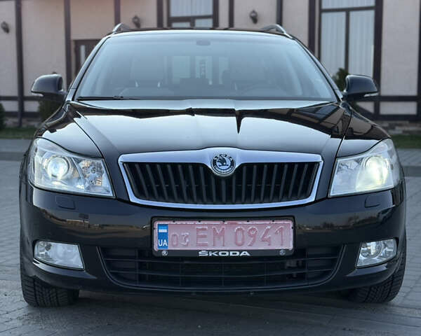 Черный Шкода Октавия, объемом двигателя 0 л и пробегом 215 тыс. км за 8800 $, фото 79 на Automoto.ua