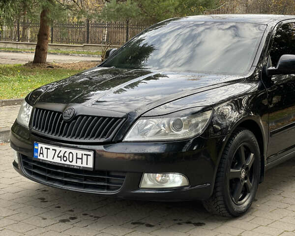 Черный Шкода Октавия, объемом двигателя 1.6 л и пробегом 230 тыс. км за 6800 $, фото 3 на Automoto.ua