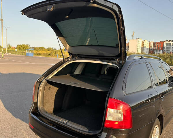 Чорний Шкода Октавія, об'ємом двигуна 1.8 л та пробігом 236 тис. км за 7650 $, фото 23 на Automoto.ua