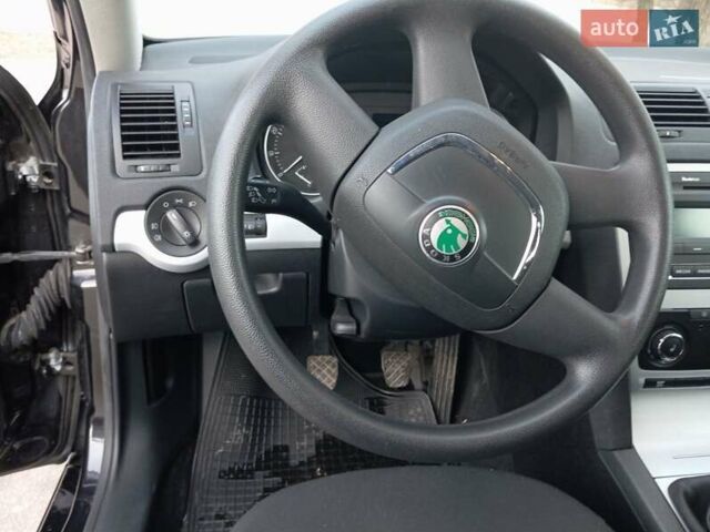 Черный Шкода Октавия, объемом двигателя 1.6 л и пробегом 149 тыс. км за 8799 $, фото 10 на Automoto.ua