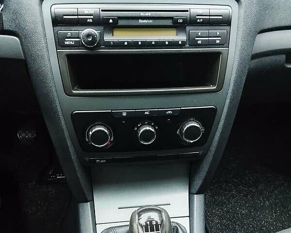 Черный Шкода Октавия, объемом двигателя 1.4 л и пробегом 233 тыс. км за 6950 $, фото 19 на Automoto.ua