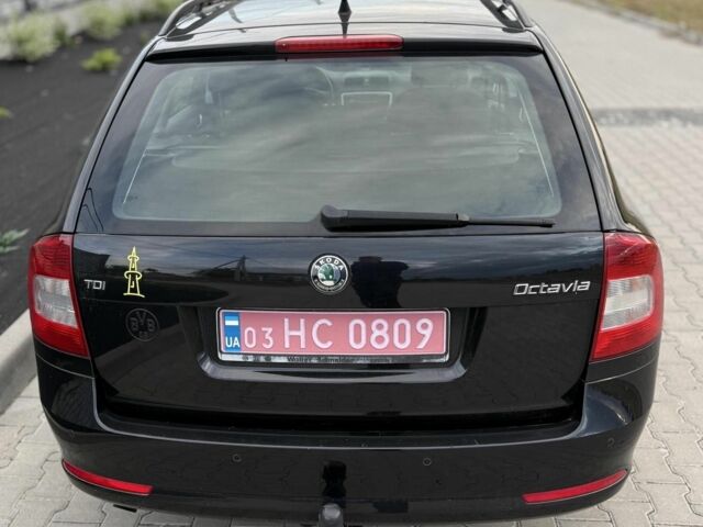 Черный Шкода Октавия, объемом двигателя 0 л и пробегом 219 тыс. км за 7200 $, фото 3 на Automoto.ua