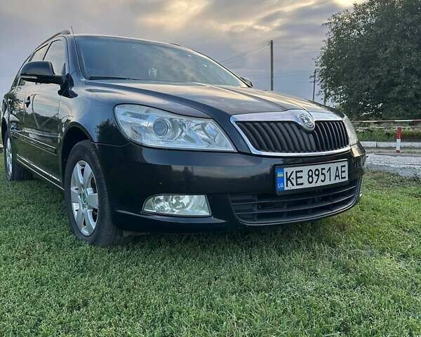 Чорний Шкода Октавія, об'ємом двигуна 1.9 л та пробігом 230 тис. км за 7800 $, фото 5 на Automoto.ua
